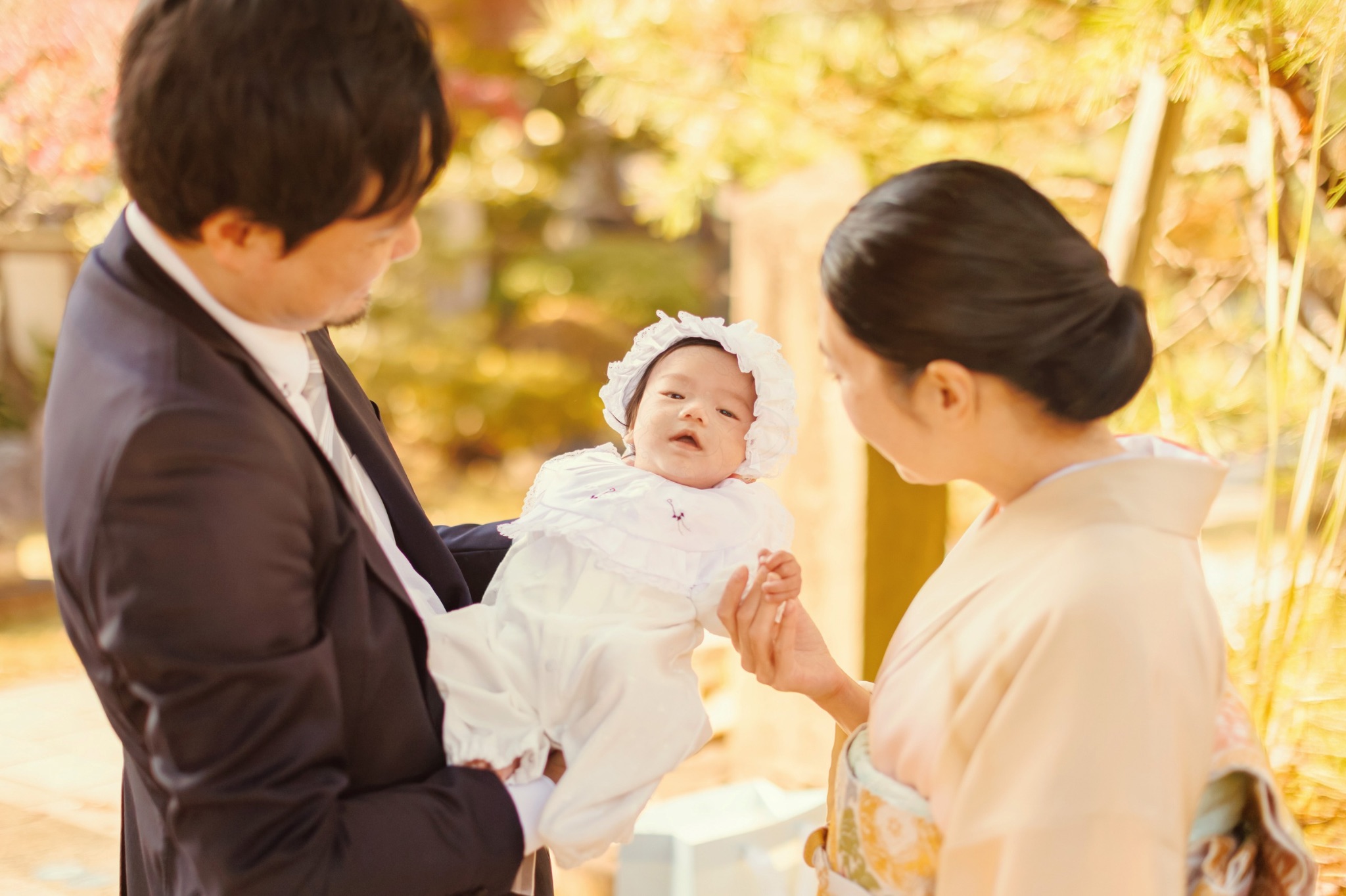 Omiyamairi (traditional Japanese newborn shrine blessing) photography to celebrate your baby’s first sacred milestone.